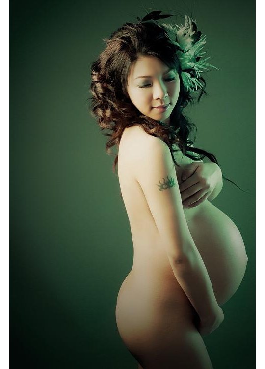 japan-pregnant-nude-sexy-idol-girl.jpg