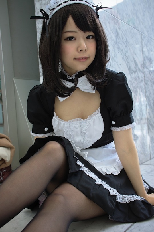 Akihabara Maid Cafes Halved I