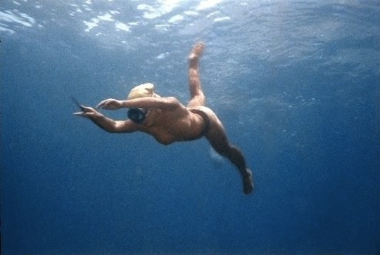 Nude Women Diving 51
