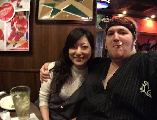 fat-gaijin-man-japanese-girl.jpg