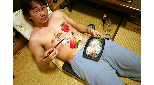 naked sushi female body eat