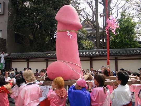 kawasaki kanamara penis festival japan phallus かなまら