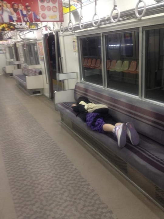 japan train tokyo sleeping people crazy