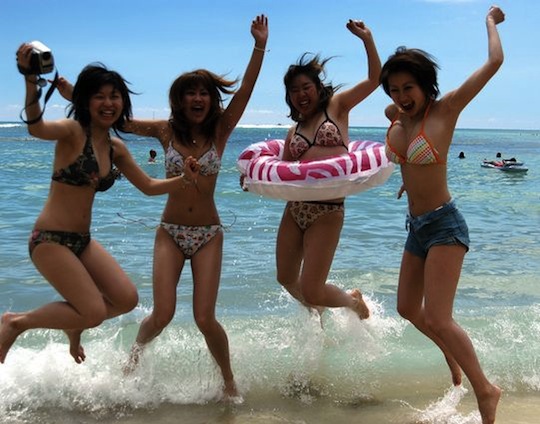 japanese beach girls hot sexy