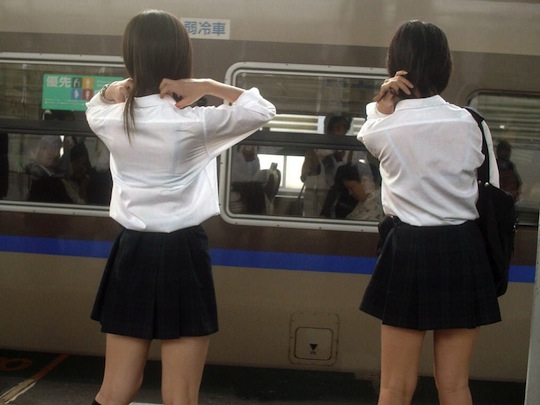 Japanese High School Girls Flash Panties At Tokyo Disneyland Tokyo Kinky Sex Erotic And Adult