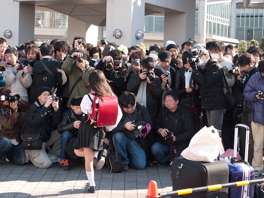 comiket japan otaku men