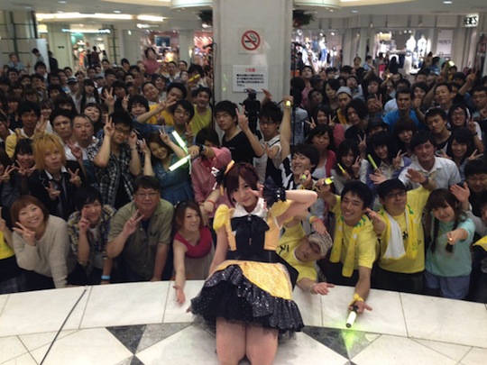 erena ono first album release handshaking event meet fan hug kiss cheki photo