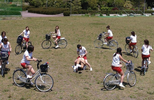 bicycle seat thief steal 200 smell yokohama japan