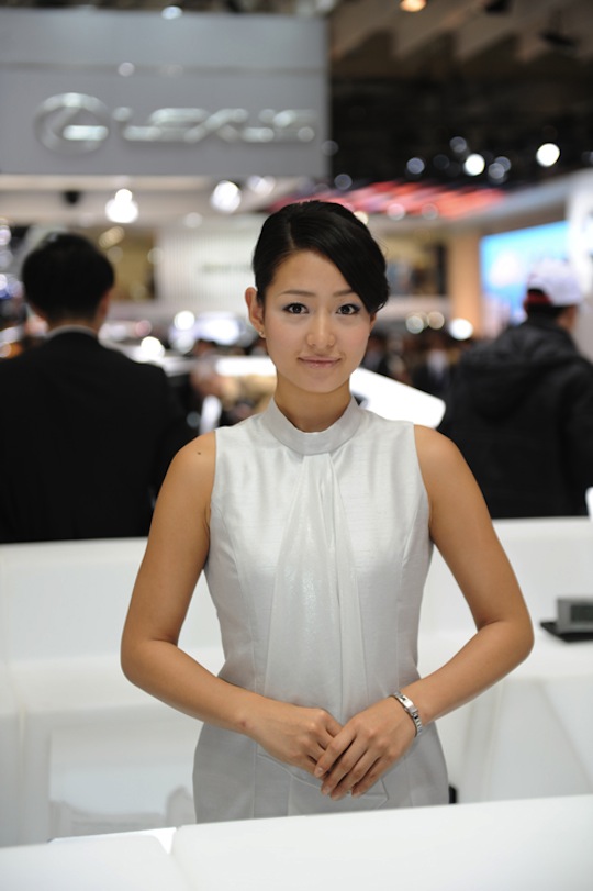 tokyo motor show 2013 girls companions hot