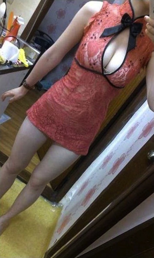 korean online shopper sexy girl selfie photo review