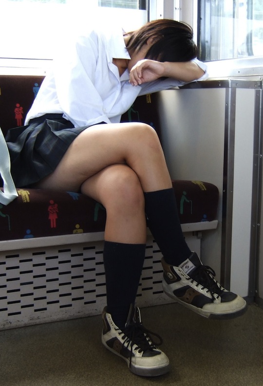 junior high school student japanese girl schoolgirl hot cute sexy