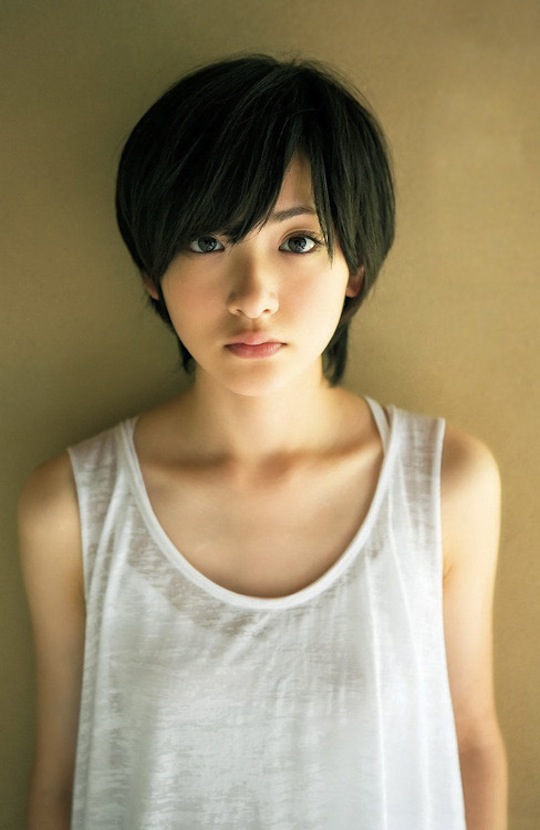 rina ikoma nogiza 46 akb48 cute japanese idol boyish hair