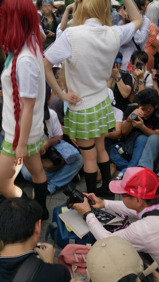 comiket 86 cosplay otaku photograph camera pervert geek japanese men