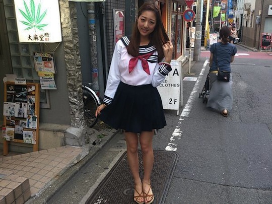 leena chen-yi lee sailor schoolgirl uniform fashion model