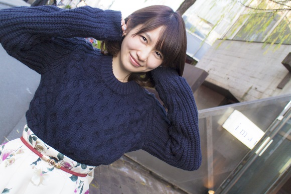 anna mori former idol akb48 crowdfunding campaign photo book date fan