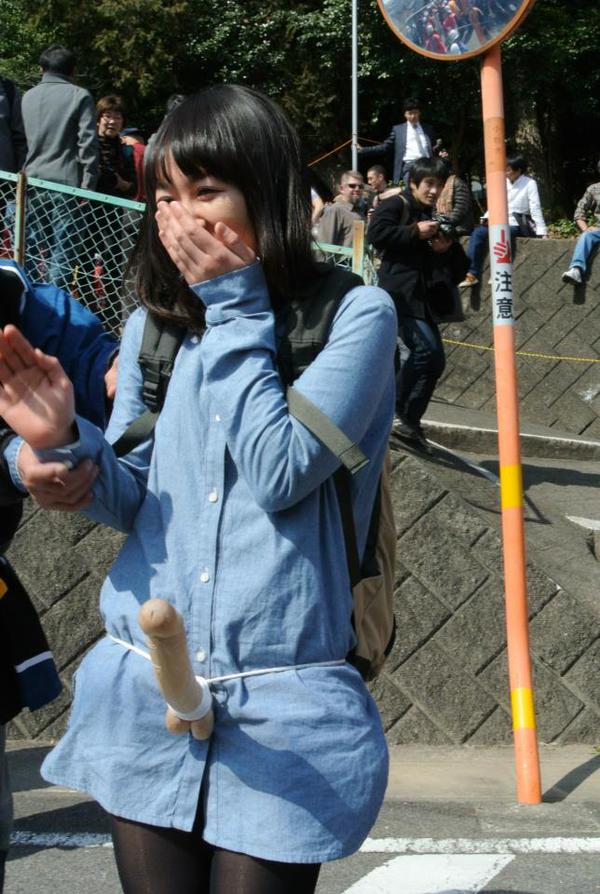 honen matsuri aichi japan fertility tagata jinja phallus foreigner girls penis cock parade