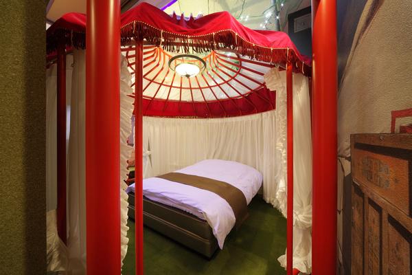 crazy love hotel weird japan niigata hospital school factory room theme chamber sex