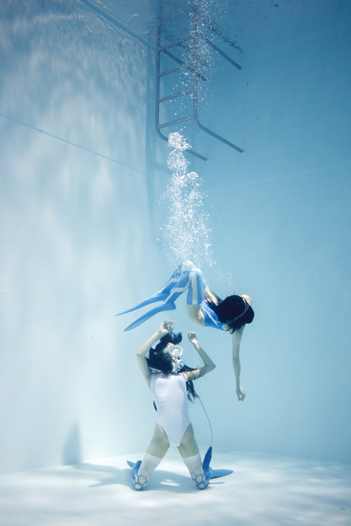 manabu koga underwater suichu knee high girls cube japanese models swimsuits
