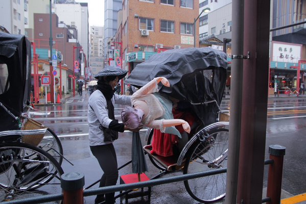 otaku japanese blow-up air doll sex companion asakusa date tokyo