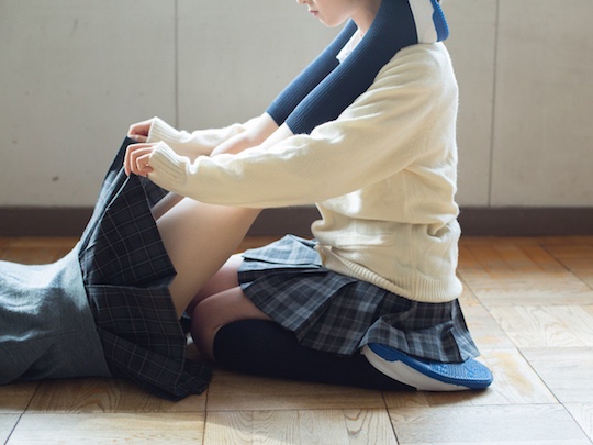 yuki aoyama schoolgirl complex 4 flip skirt japanese panchira fetish photography