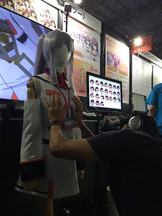 tokyo game show groping chikan virtual reality emote mannequin 2016