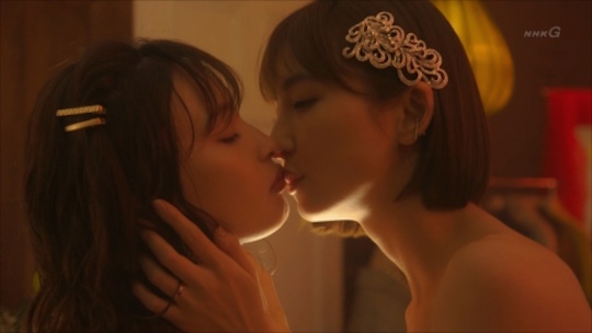 mariko shinoda aya omasa lesbian kiss nhk drama mistresses tv show