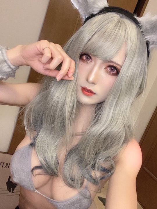 rei dunois josou otokonoko crossdresser cosplayer japan transgender makeup trick