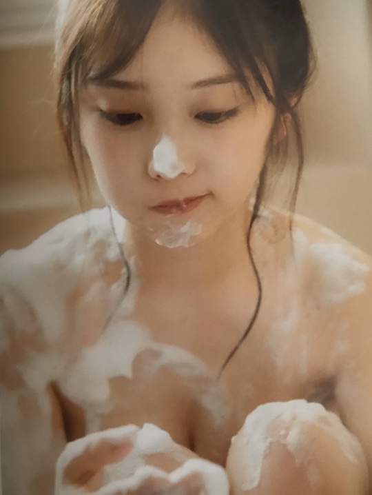 yuuki yoda nogizaka46 mukuchi na jikan photobook japanese