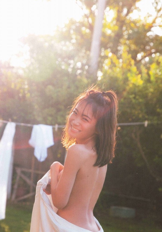 manatsu akimoto nogizaka46 shiawase ni shitai photobook nude lingerie sexy photo