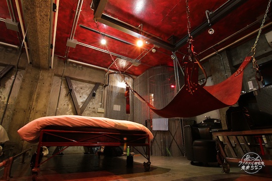 japan unique love hotel design fairground retro theme researcher photographer oni ufo spaceship bed dungeon bondage bdsm prison