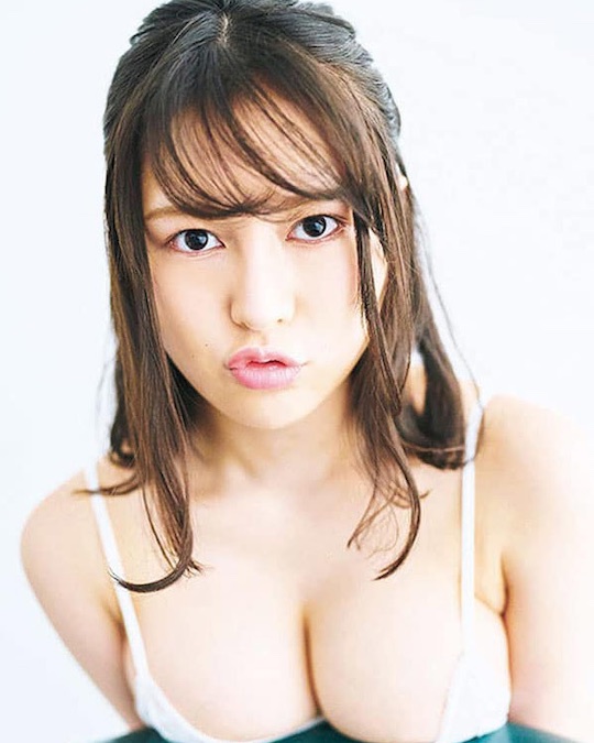 sara kamiki gravure debut big breasts nude sexy body japanese model duck bill face ahiruguchi