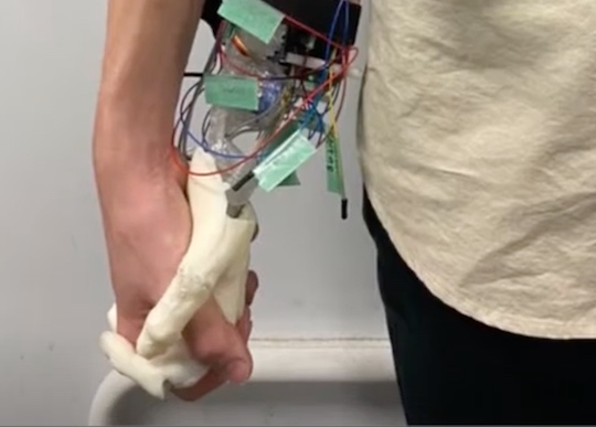 japan robot hand replica holds romantic dating walks girlfriend gifu university