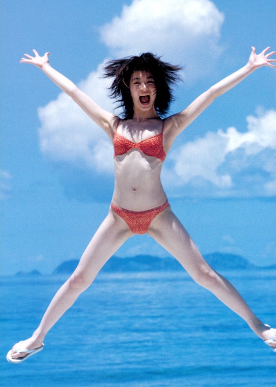 chiharu niiyama gravure shoot nude young japanese 1990s idol hot sexy