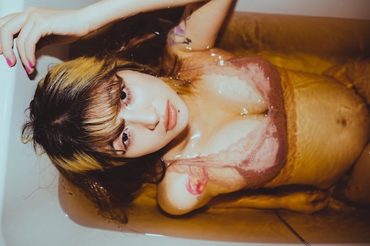 Retired Japanese porn star Urara Uraraka to release nude pregnant photo  book â€“ Tokyo Kinky Sex, Erotic and Adult Japan
