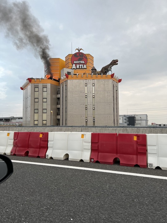 hotel artia love hotel dinosaur tokyo fire