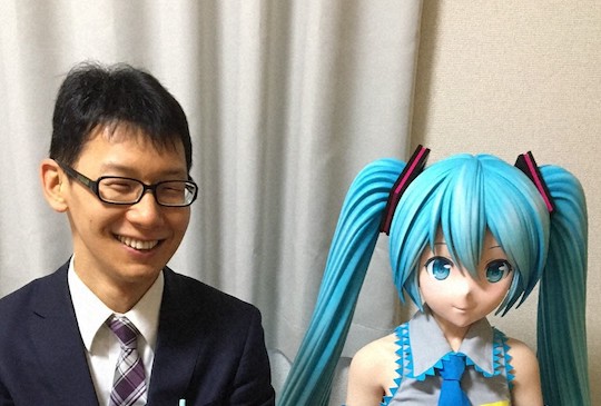 akihiko kondo marries virtual idol hatsune miku japan fictosexual