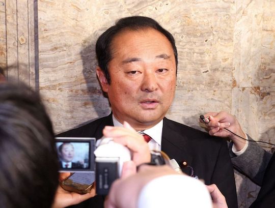 hiroyuki miyazawa ldp politician resign adultery affair scandal compensated dating japan papakatsu