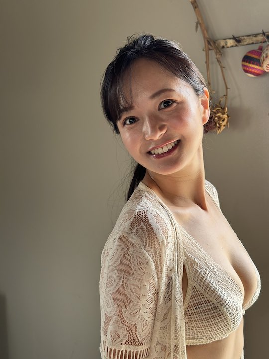 mayumi yamanaka weekly playboy gravure comeback mature jukujo married mother of two older Japanese model idol