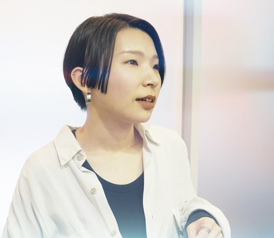 yachinatsu female manga artist japan