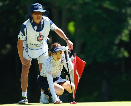 reika miyako hot japanese female golfer scandal affair coach
