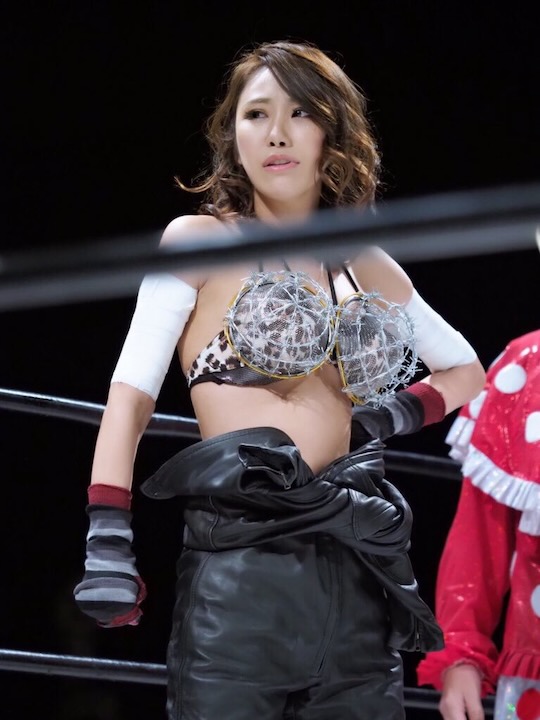 tomoko nagata akane watase race queen gravure idol female wrestler tokyo kabukicho girls bar arrested crime